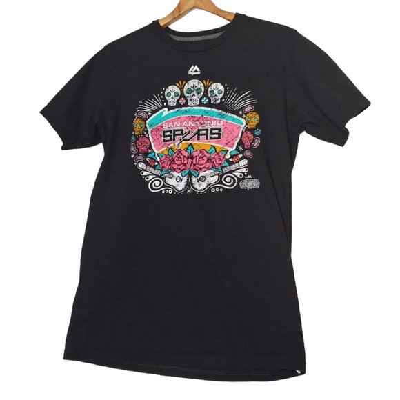 San Antonio Spurs Majestic Medium T Shirt Day Of The Dead Sugar Skulls Black NBA - Picture 1 of 4